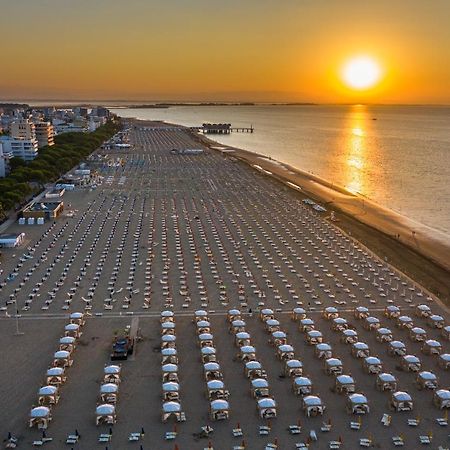 Villa Emilia Lignano Sabbiadoro Exterior foto